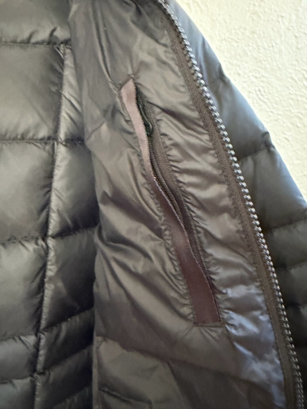 The North Face Transit BLACK down puffer jacket - Picture 10 of 11